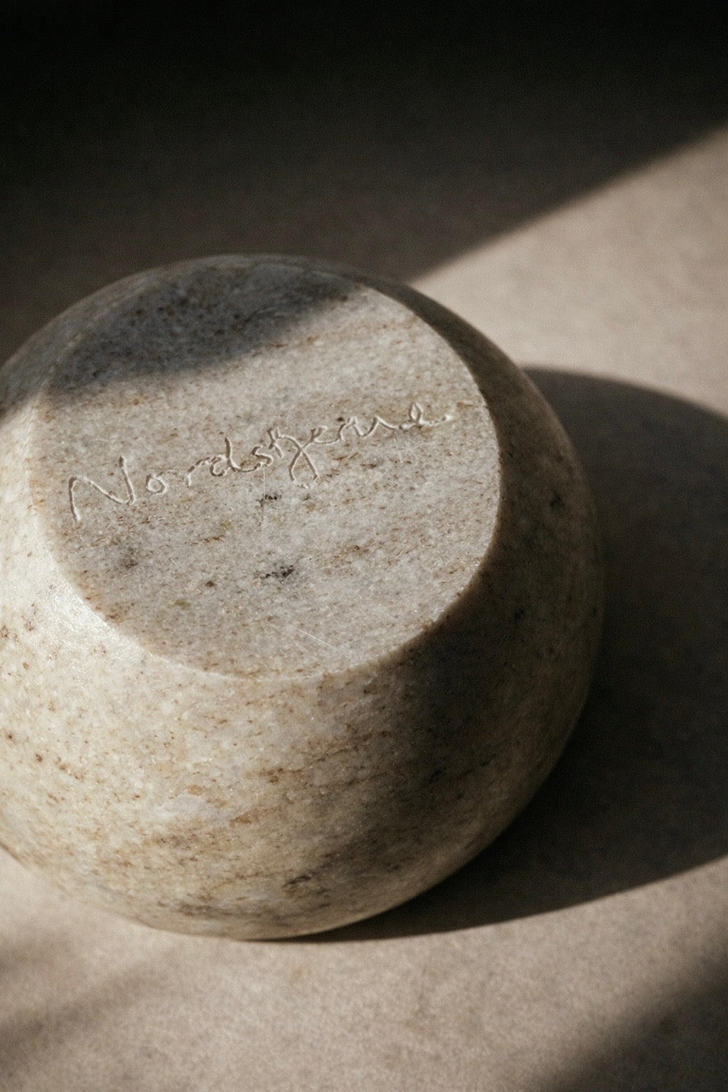 Vase Smoked Ember - Marble bowl