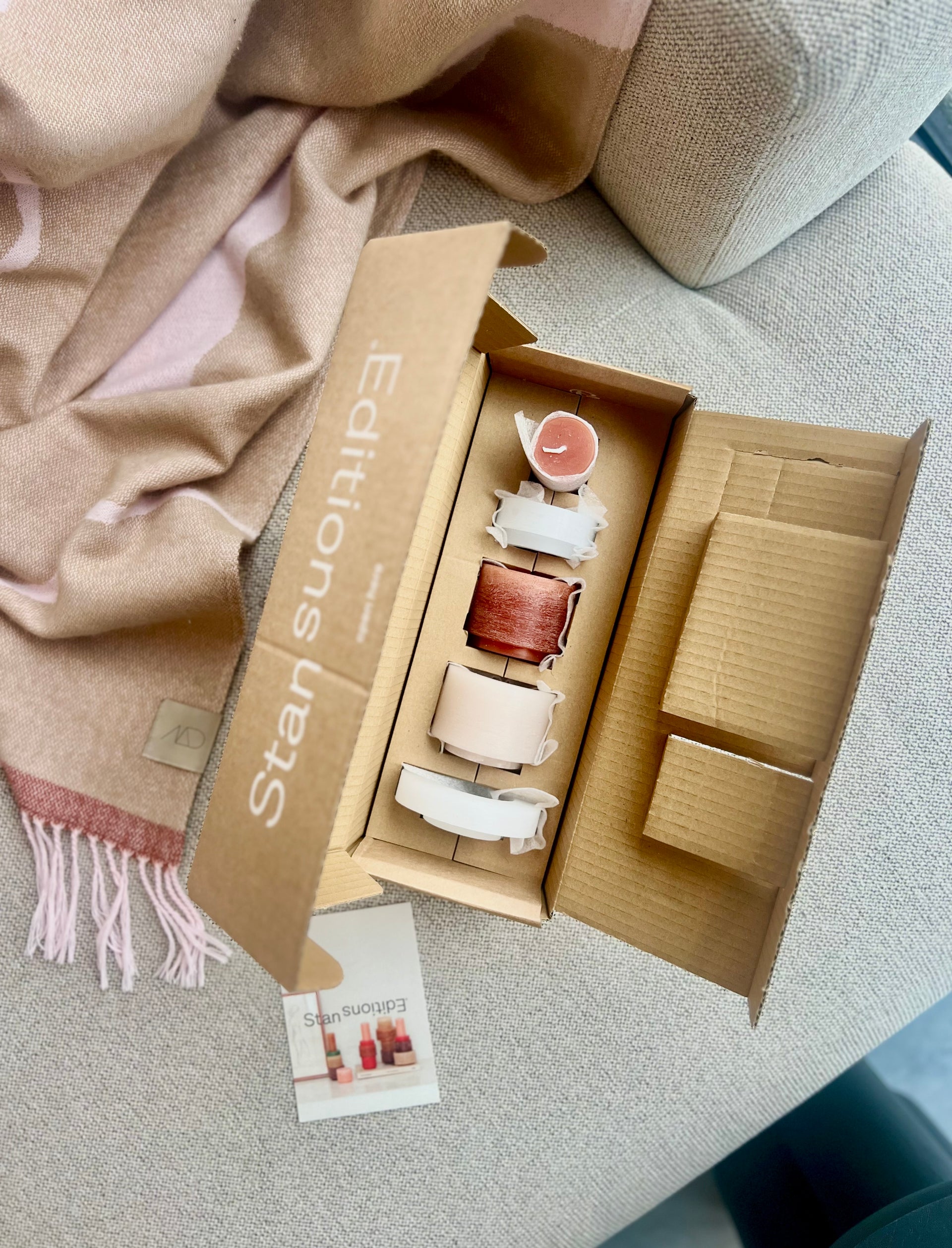 Giftset Plaid + Candle Stack
