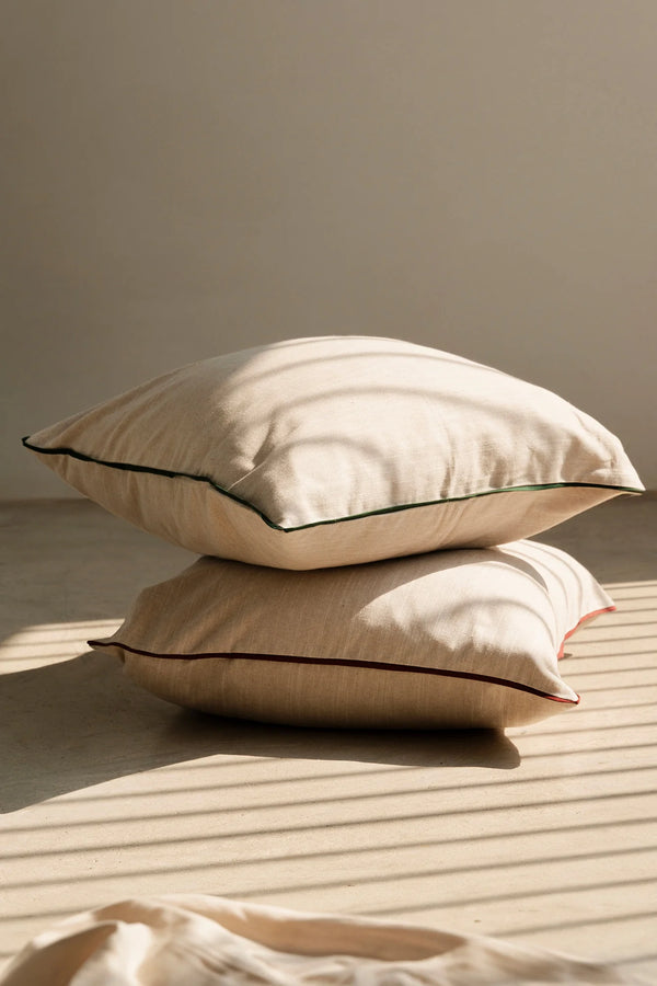 Border kussenhoes by O'Cactuu | Mosgroen