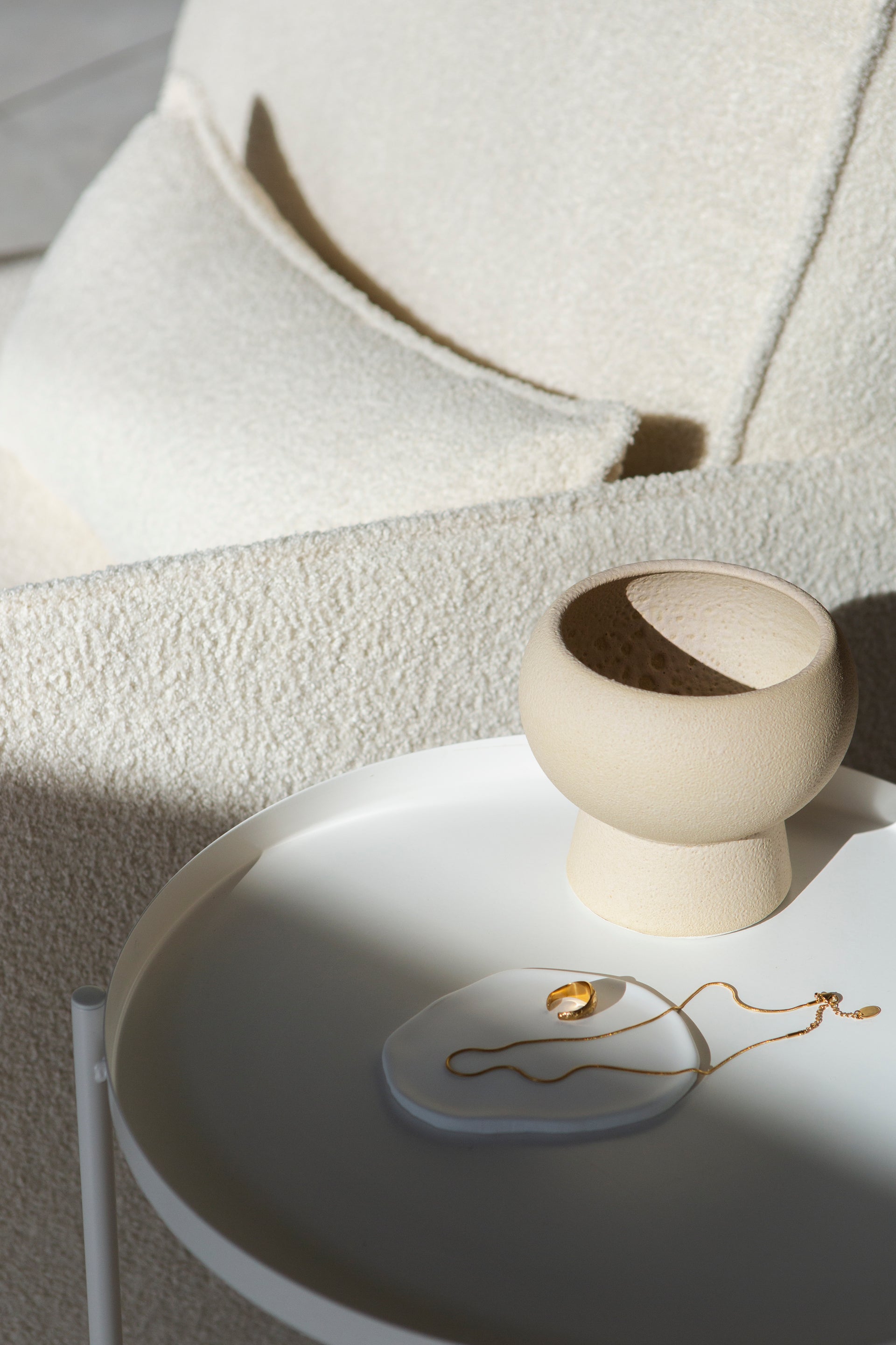 keramieken vazen uit de Volcanic Collection van O’Cactuu op lichte ondergrond